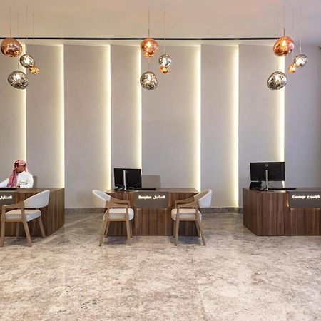 Voyage Hotel & Suites Рияд Екстериор снимка