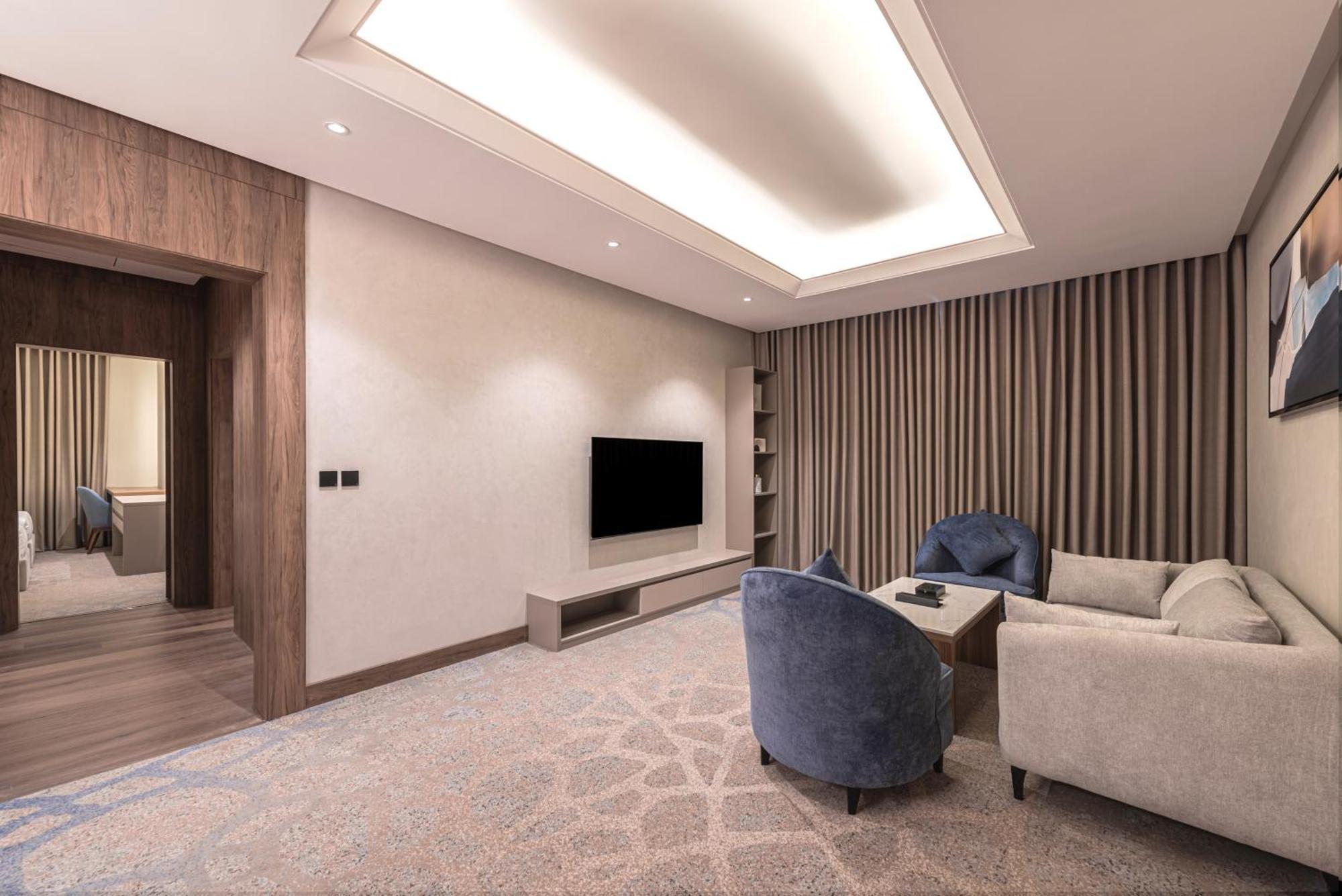Voyage Hotel & Suites Рияд Екстериор снимка