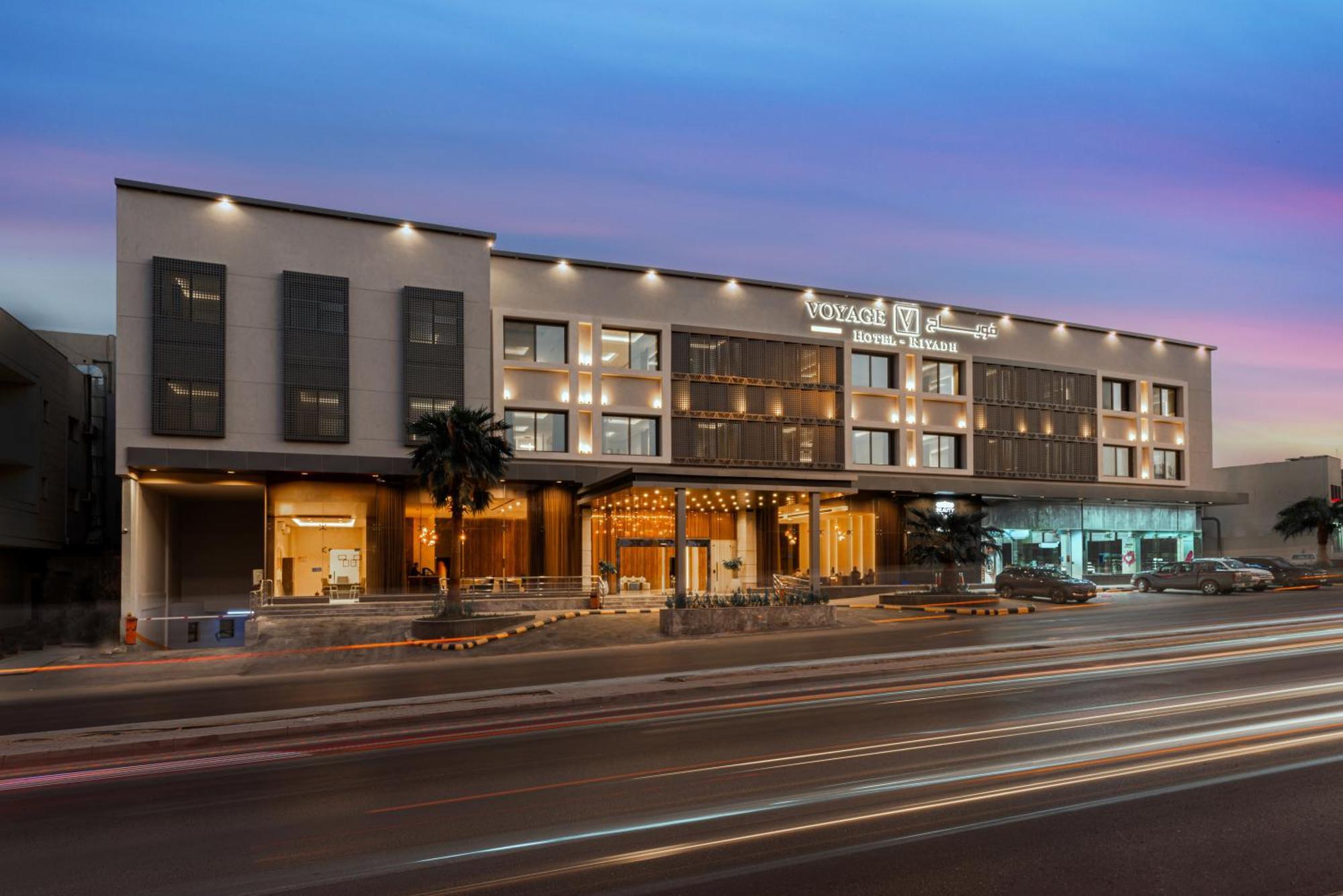Voyage Hotel & Suites Рияд Екстериор снимка
